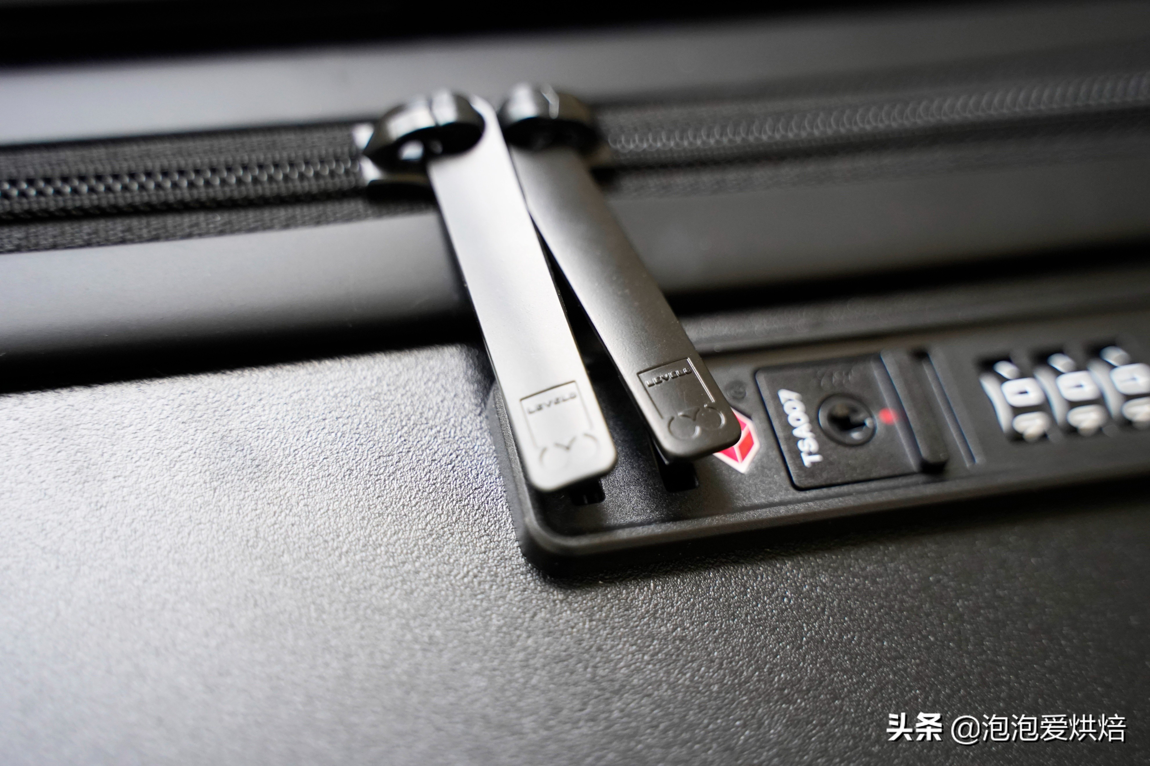 地平线8号全能商务旅行箱 (地平线8号商务旅行箱旗舰版)