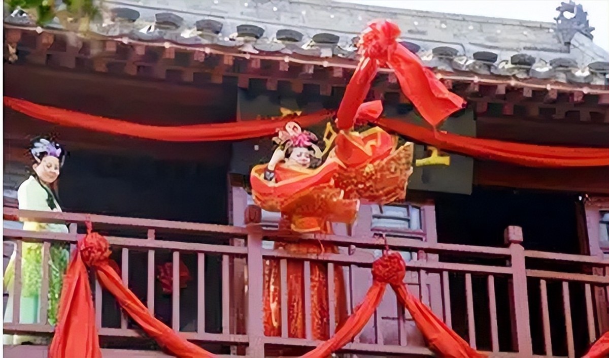 野史：财主喜得贵子贴对联，穷书生：你大祸临头了！财主惊慌失措