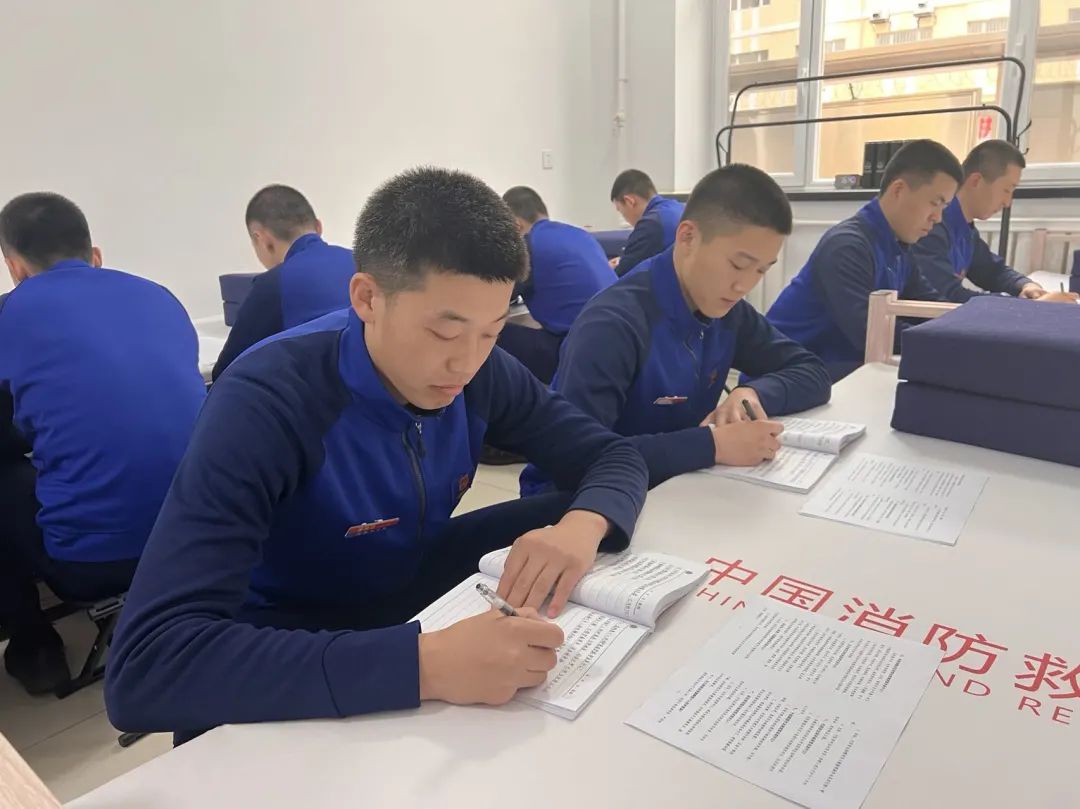 新蓝出征消防员,新消防员总队集训