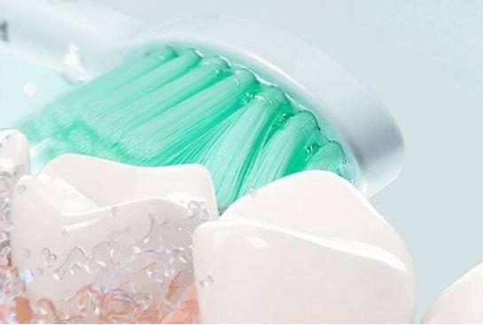 长久不换电动牙刷的危害,老年人用电动牙刷的危害