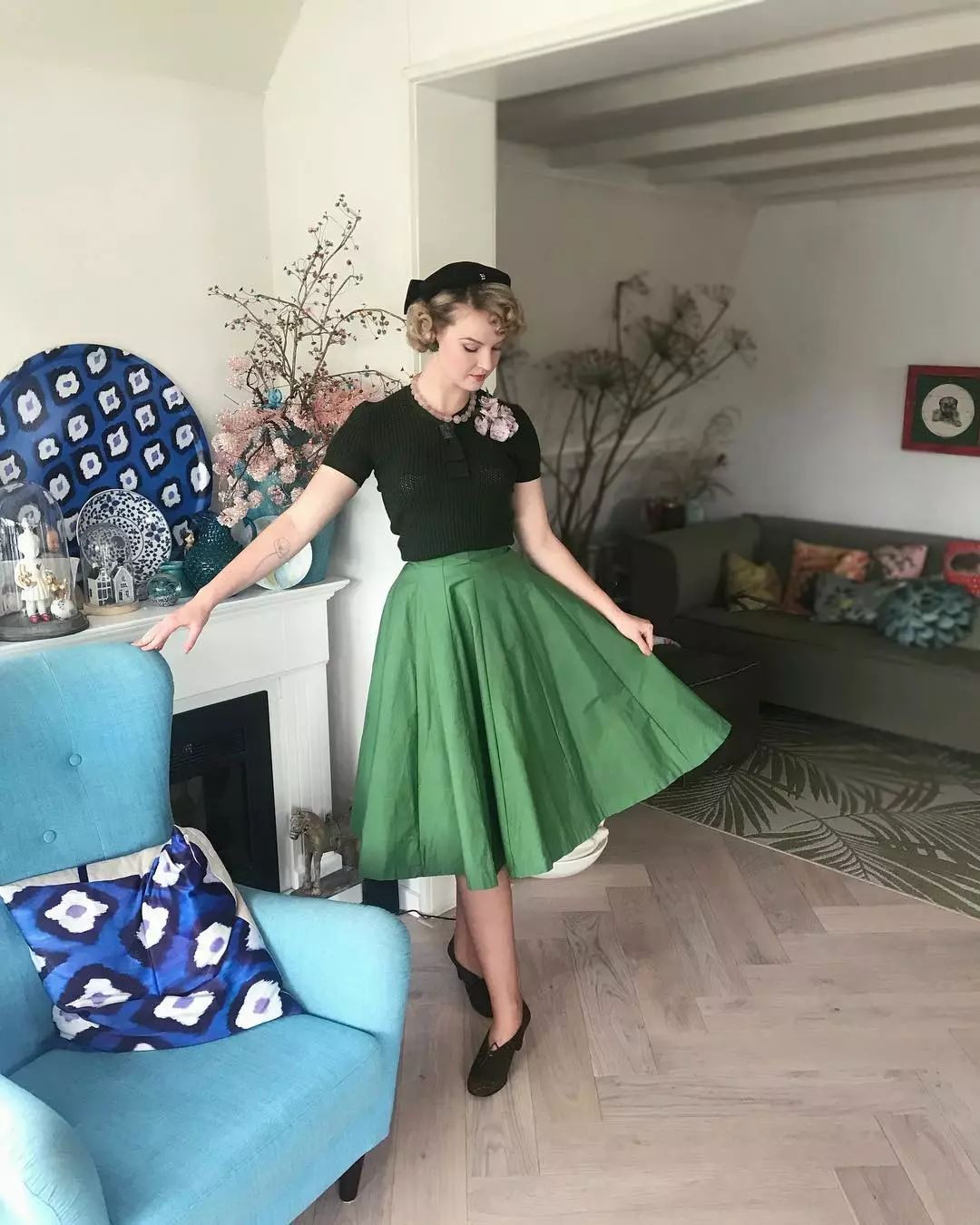 奶奶鞋和老爹鞋哪个好搭配 (奶奶鞋怎么搭配好看最新款)