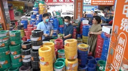 老坛酸菜的抠脚大汉,老坛酸菜是抠脚大汉才出来的吗