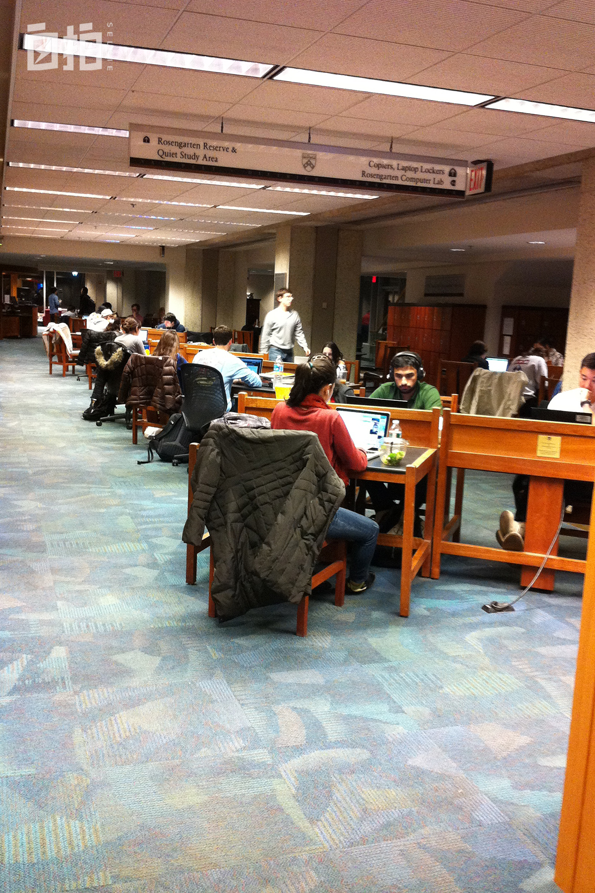 我，美国名校毕业，辞去白领工作，靠当群演养活自己