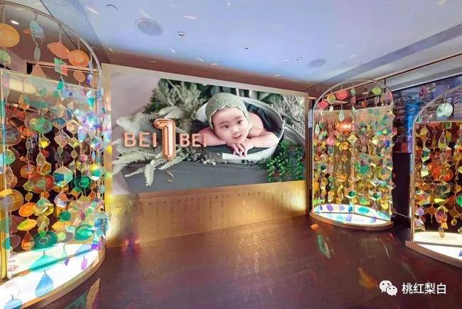 有钱人的名利场：甘比为什么要巴结82岁的他？