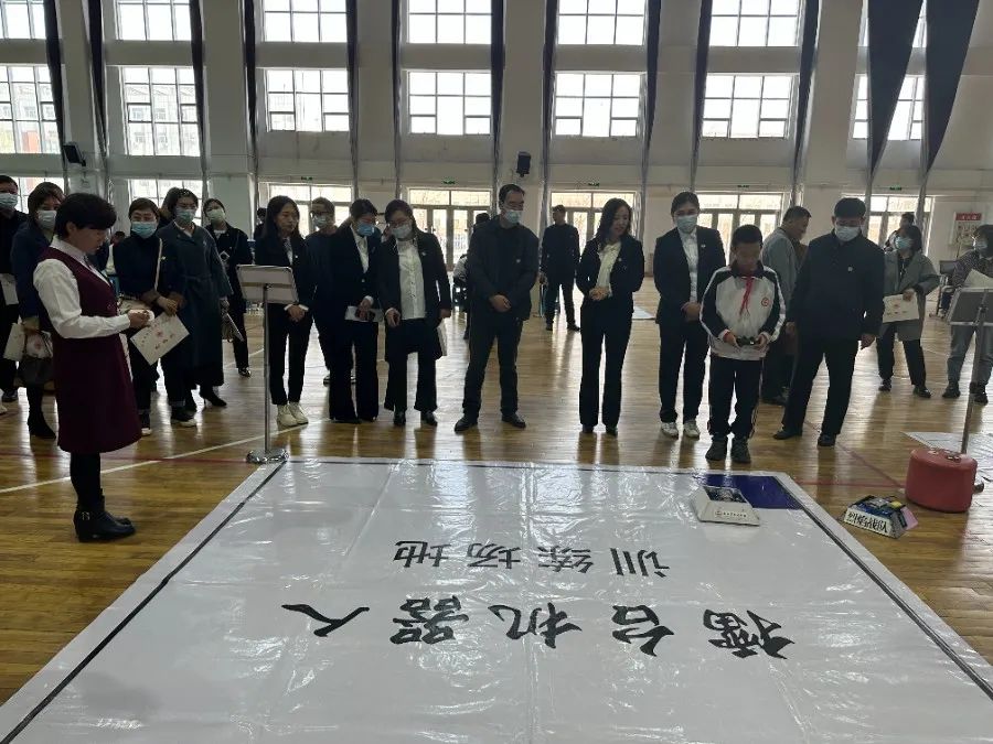 加强教育信息化,加强信息化建设提高管理质量