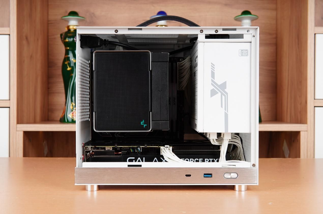 itx机箱闪鳞g200装机推荐,闪鳞g200机箱尺寸