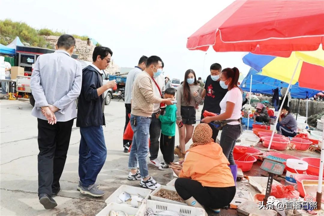 肉质紧实的海虾便宜,肉质嫩价格便宜的海鱼