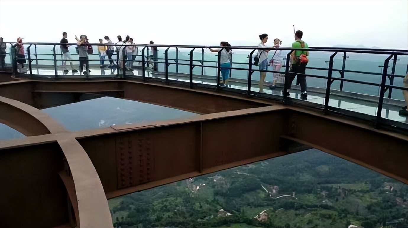 六千里路父与子，一路风尘一路歌---乌鲁木齐到成都骑行日记