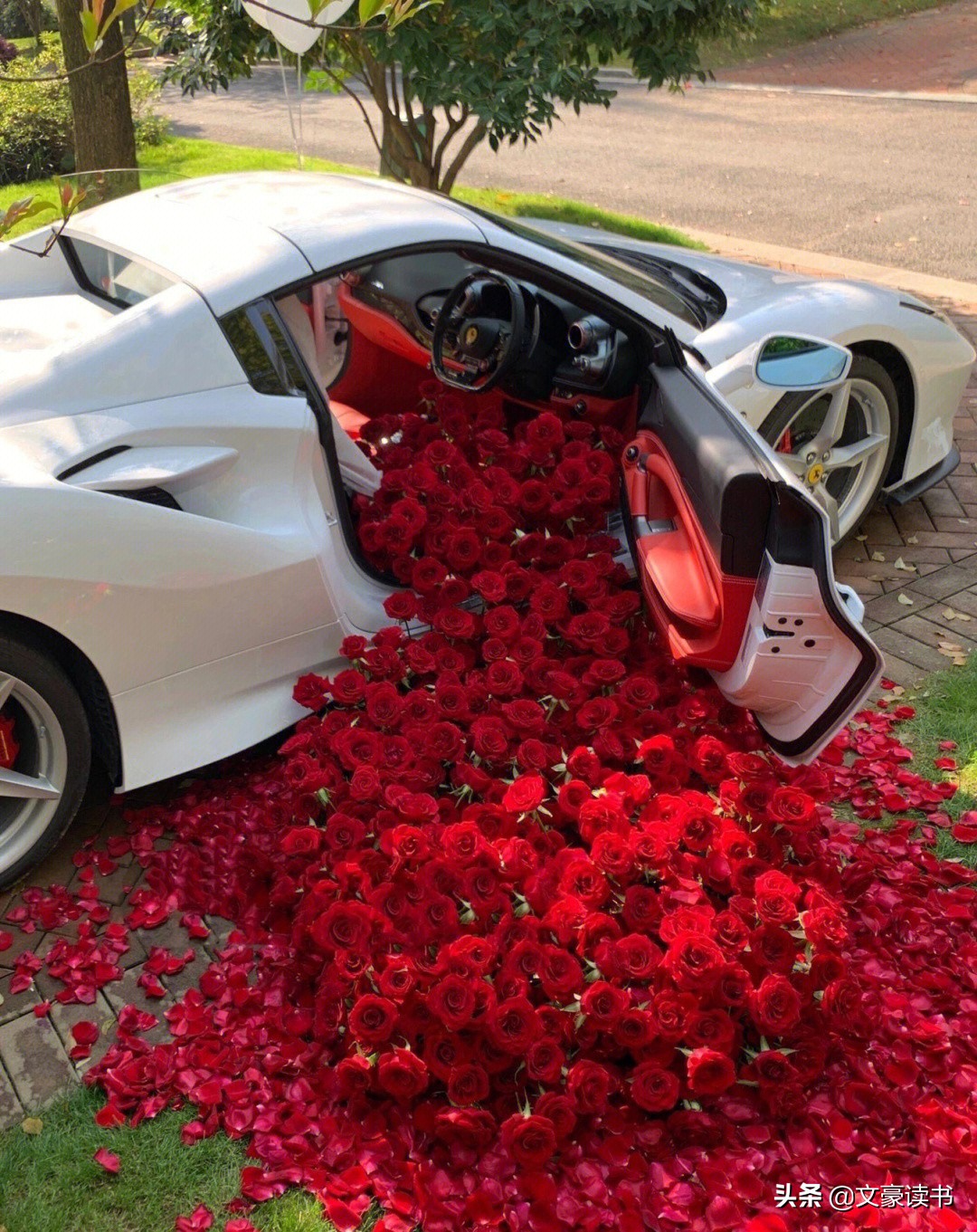 越是说不在乎的人越在乎说说,越说不在乎钱的人越小气