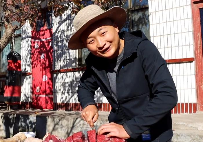 爆火全网的六大吃播，有的花百万霸气宠粉，有的做饭像在搞科研