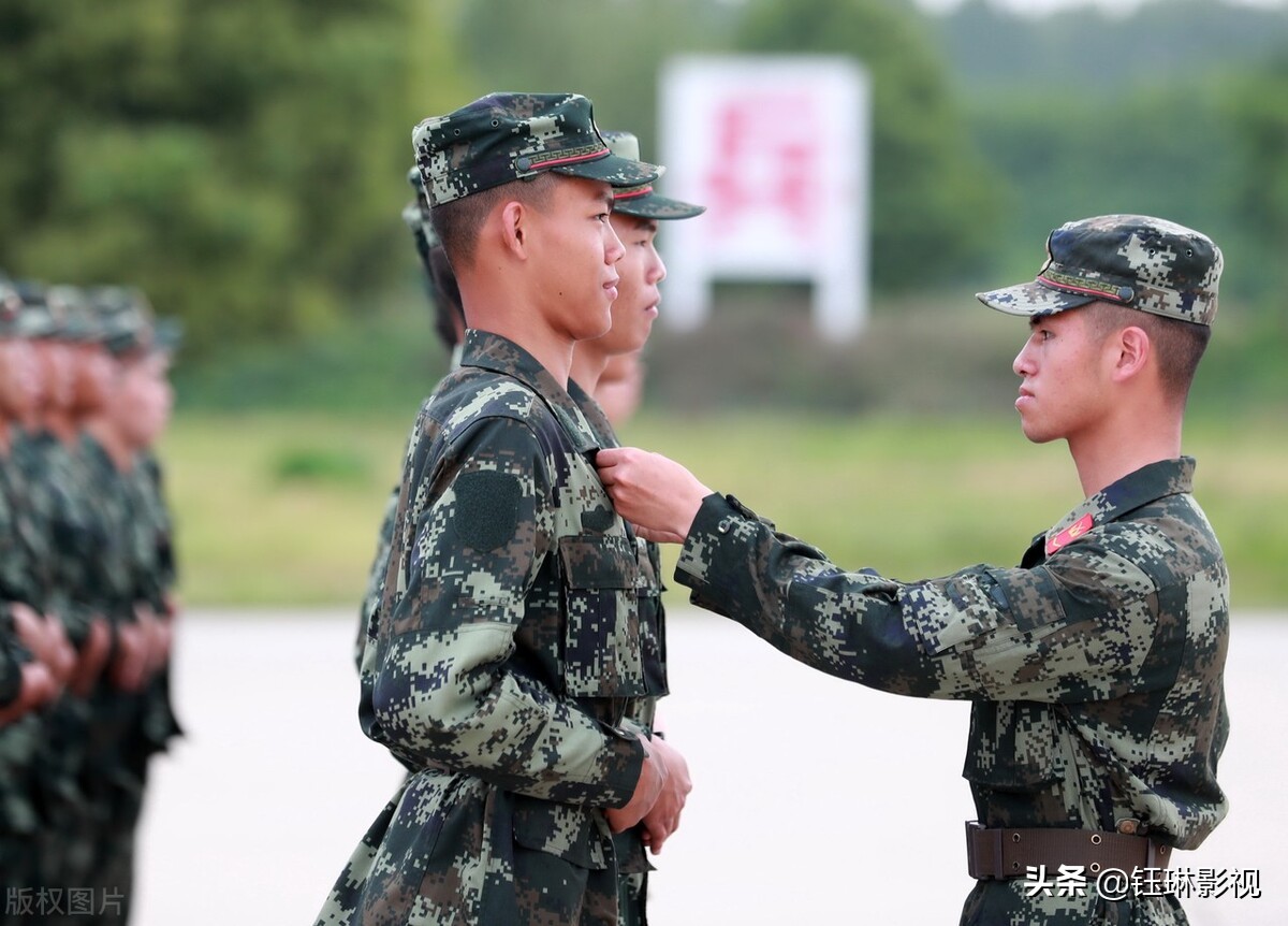 出租车司机开车为什么那么快,出租车司机为什么动不动点刹车