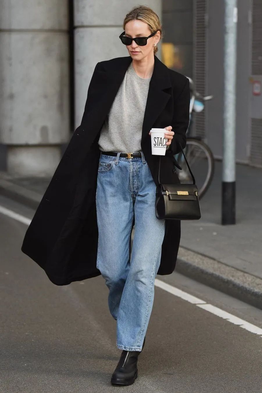 穿长裤显腿长的小白鞋,百搭鞋子秀气显脚小短靴