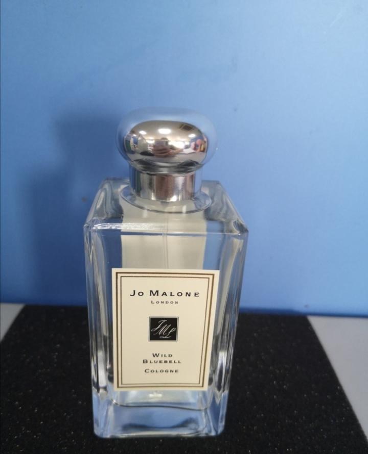 情人节送一枝花给女孩,情人节送她一支口红