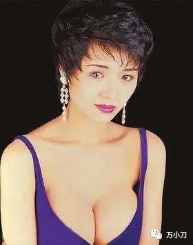 万小刀:“绝色*星艳**”的猛料