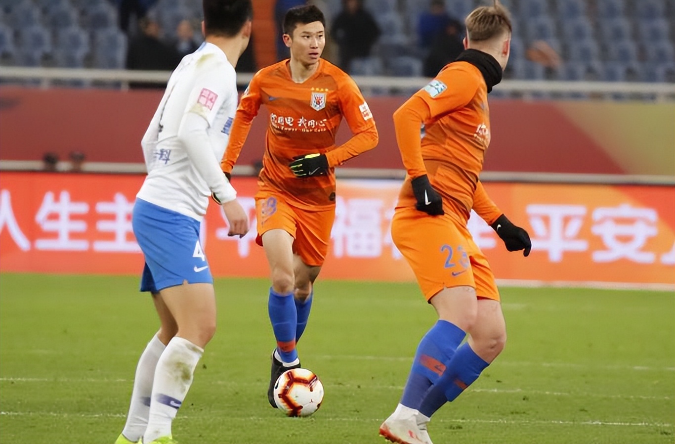 艾菲尔丁u20沙特头球,国足u20vs沙特艾菲尔丁