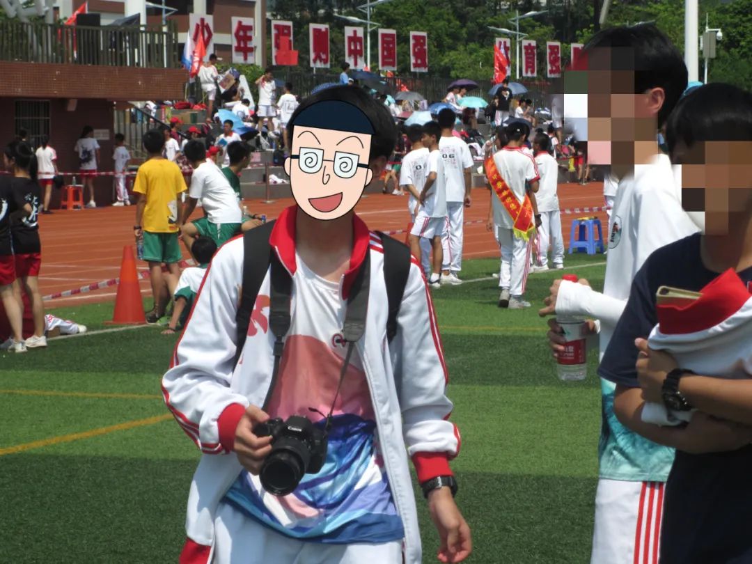 19岁自闭症少年考上大学,16岁自闭症退学