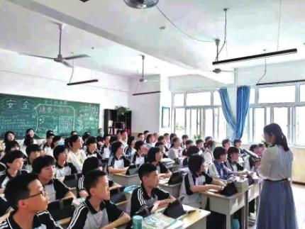 因势而为,办好百姓家门口的教育——丛台区实验中学打造区中学教育新高地