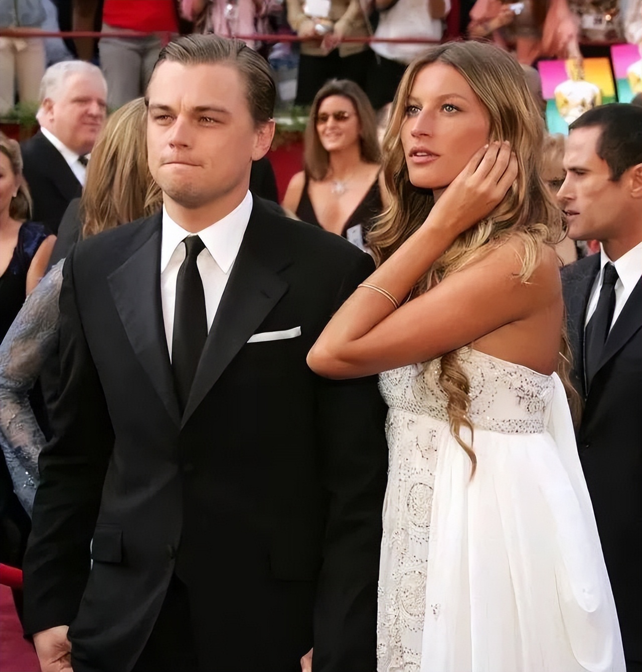 一步45万美金,小李子念念不忘的国际超模,也受不了丧偶式带娃