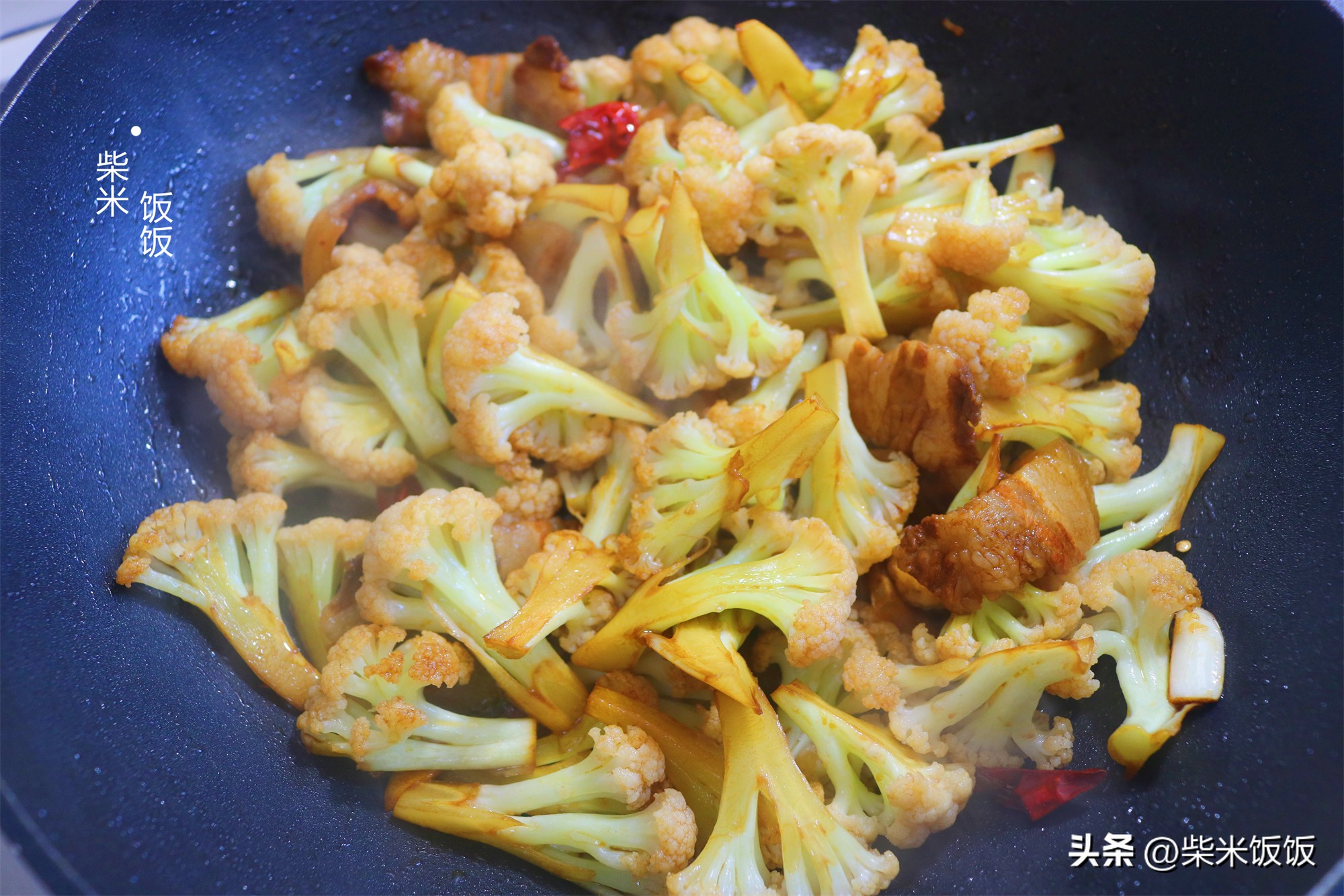 最好吃又好看的花菜做法,花菜炒什么好吃又脆爽