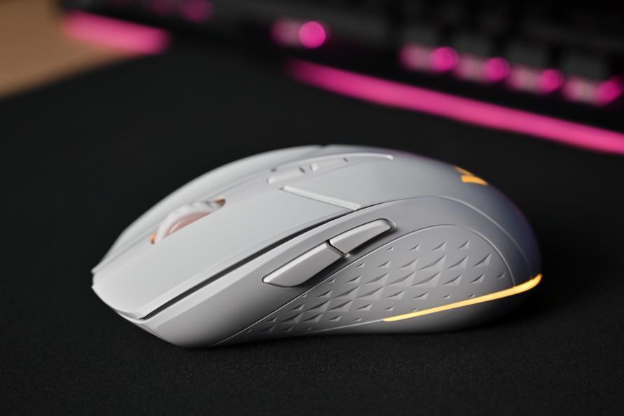 闆锋煆v300w鏈夌嚎鏃犵嚎鍙屾ārgb娓告垙榧犳爣,闆锋煆m300w榧犳爣