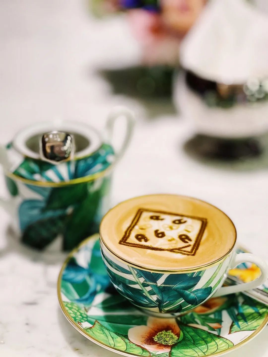 lv全球唯一一家餐厅,lv又出新品了