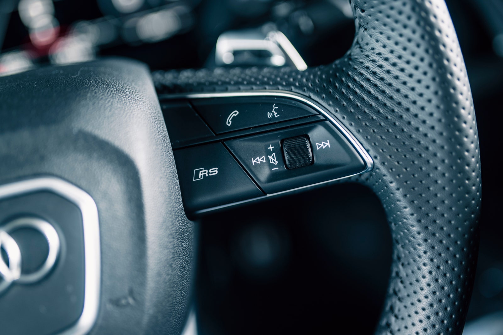 搭载5缸发动机全新奥迪rs3,哪一年的奥迪rs3性能最好