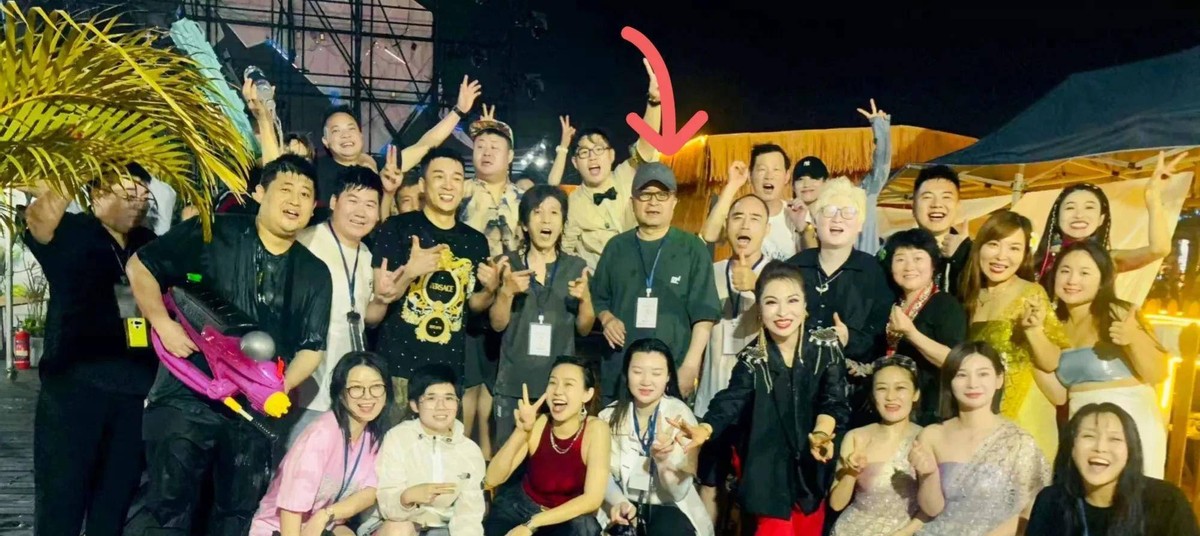 毕福剑离开央视后现在有退休金吗,央视主持人毕福剑又要重返舞台么