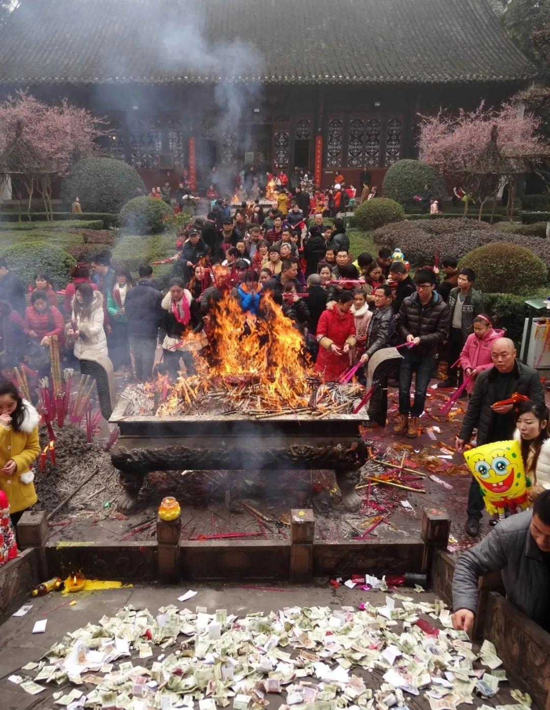 怎么利用寺庙赚钱模式,寺庙最赚钱的项目