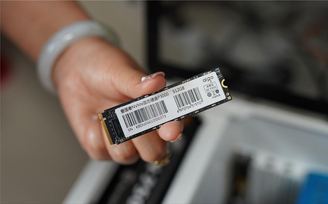 电脑固态硬盘怎么分区装系统,电脑固态硬盘怎么分区不损坏文件