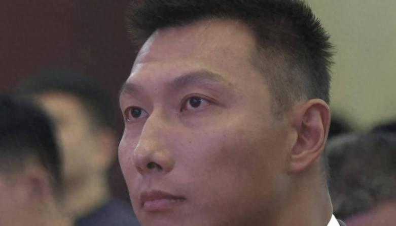 易建联27岁成就,易建联身价上亿迎娶巴西宝贝