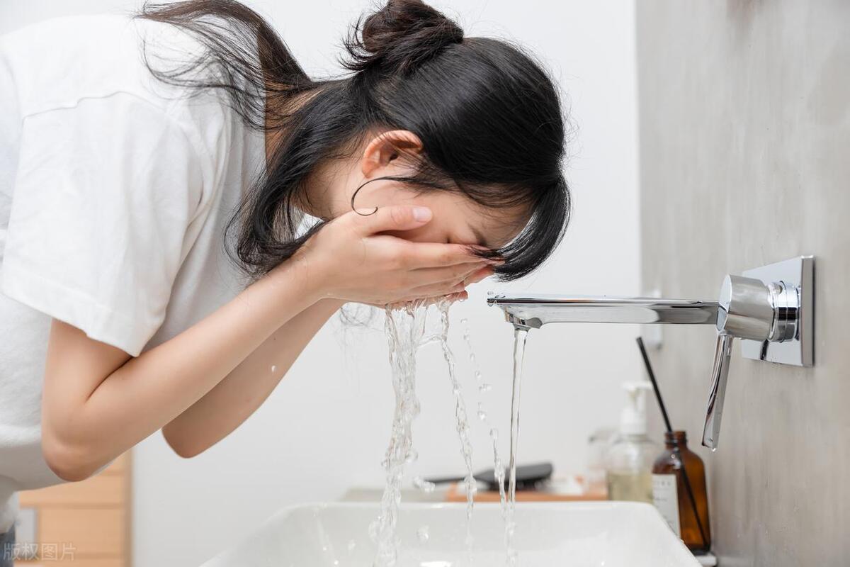 烂脸怎么养好皮肤,记住这几招轻松把皮肤养好