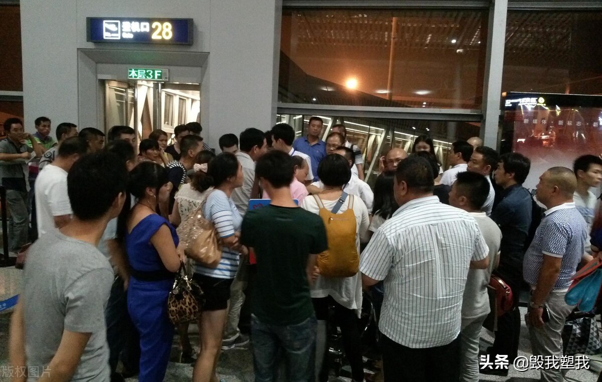 航班延误怎么办理值机,航班延误怎么办理住宿