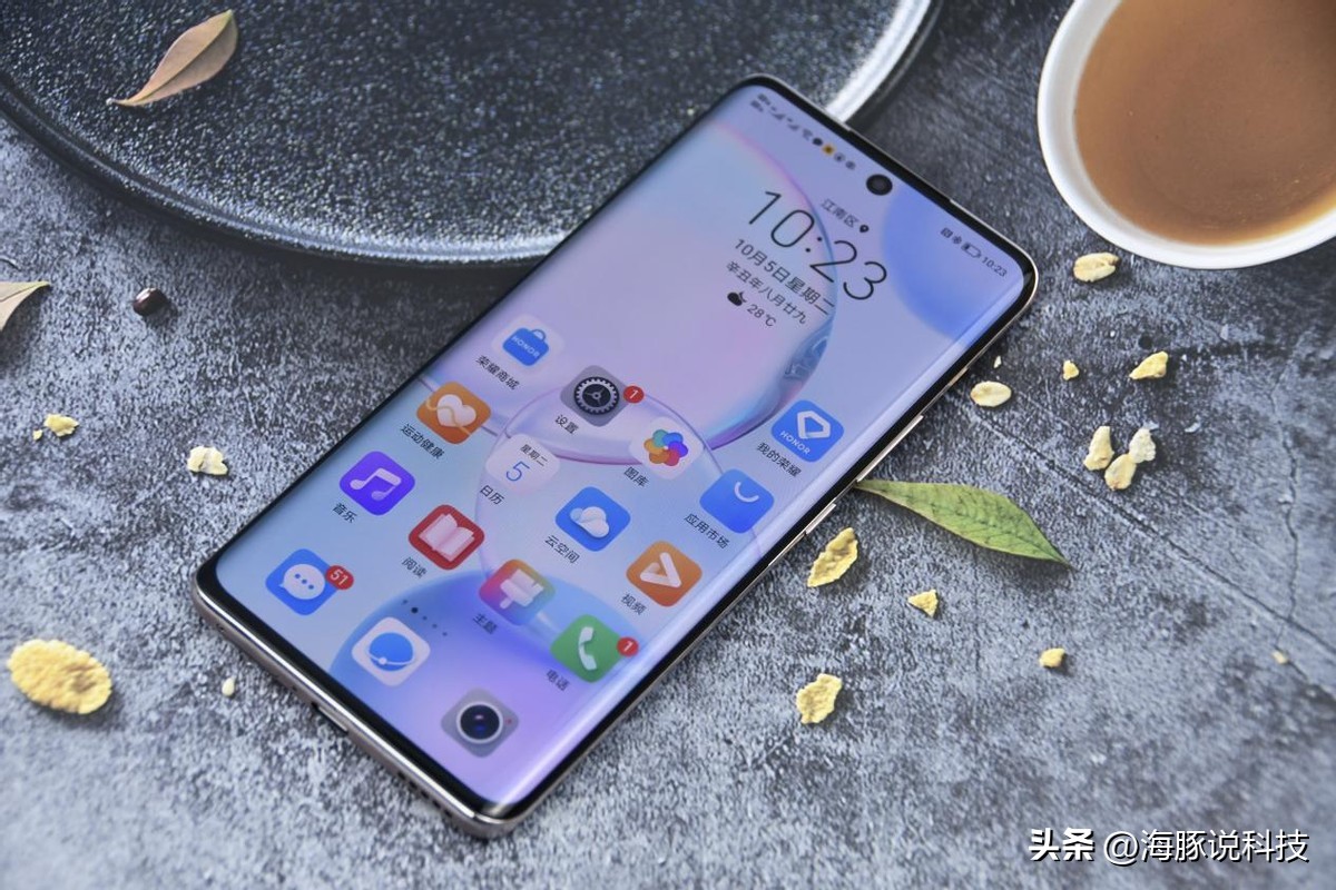 荣耀6.57英寸新品曲屏快充,荣耀6.76英寸曲屏快充5g手机