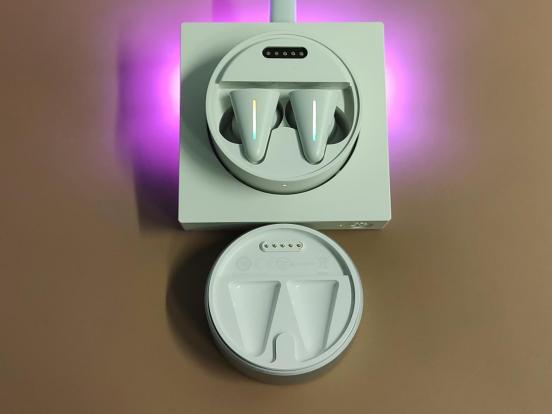 这一次我找到的完美耳机,居然是“赛博小罐茶”?