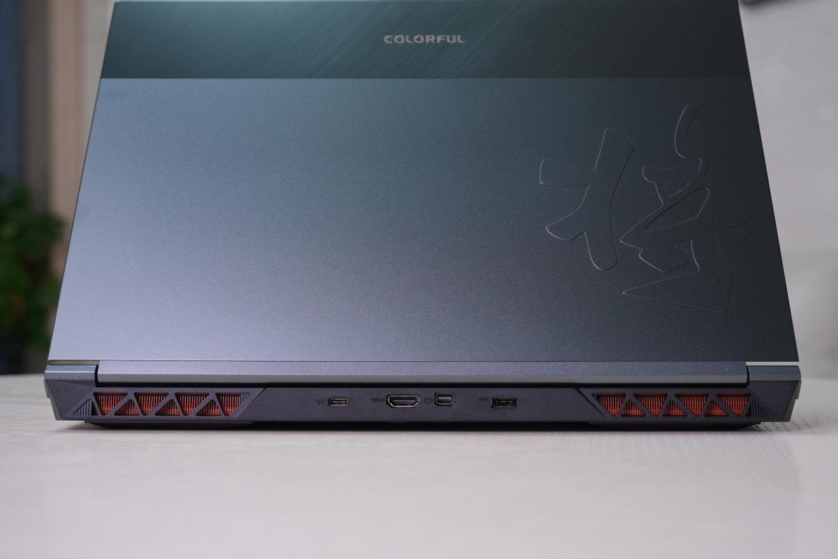 七彩虹将星x15xs23款,七彩虹将星x15i913900hx测评