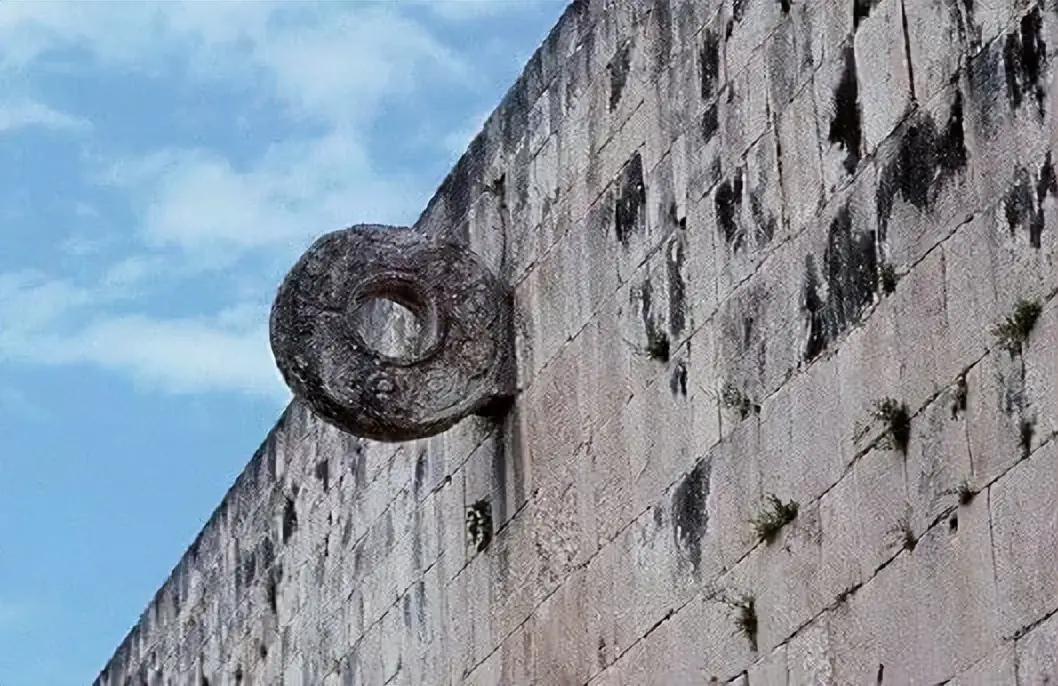 足球只是游戏原版,足球一直都是一项有温度的运动