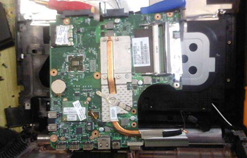 电脑一打开网页就死机是什么原因,笔记本电脑经常死机是什么原因