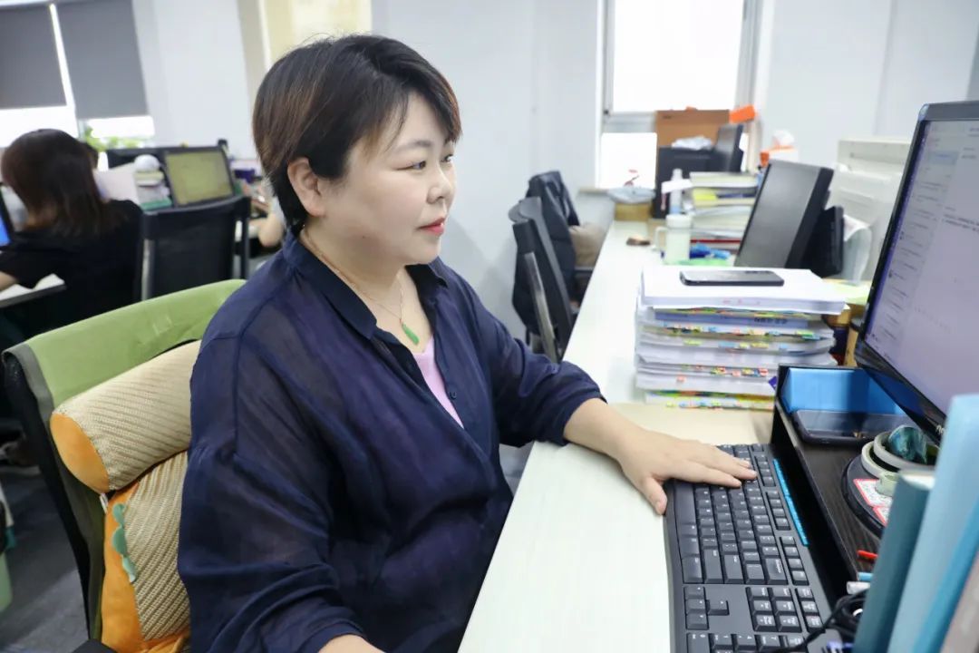 孩子把自己封闭在家里怎么办,孩子把自己封闭起来