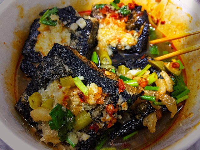 臭豆腐挣钱吗摆摊卖臭豆腐赚钱吗,我摆摊一天的感悟