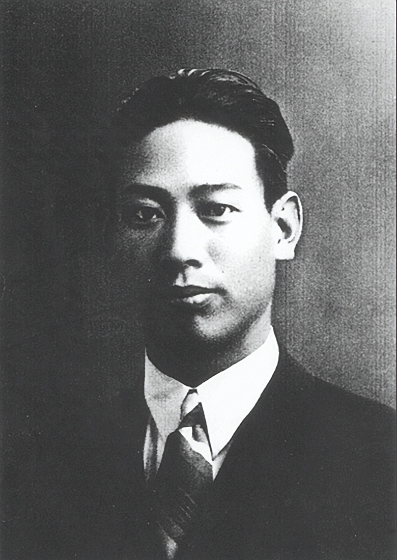 1969年，许光达骨灰安放问题引争议，毛主席批示：放到该放的地方