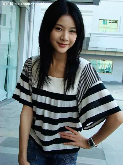 韦唯遭受过家庭暴力吗,贾静雯和韦唯现状