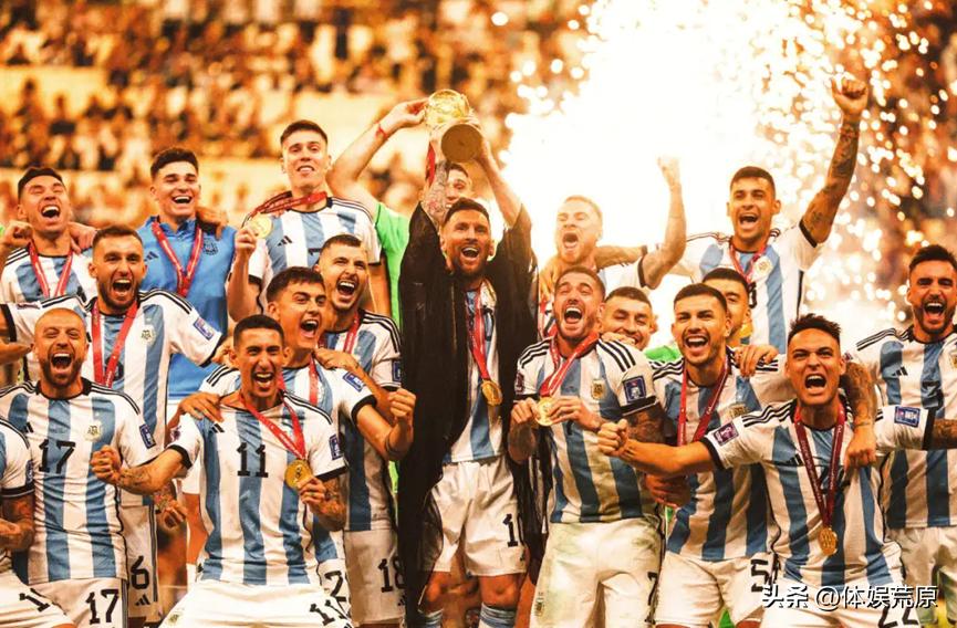 梅西来到巴黎正式比赛,梅西来到迈阿密首秀