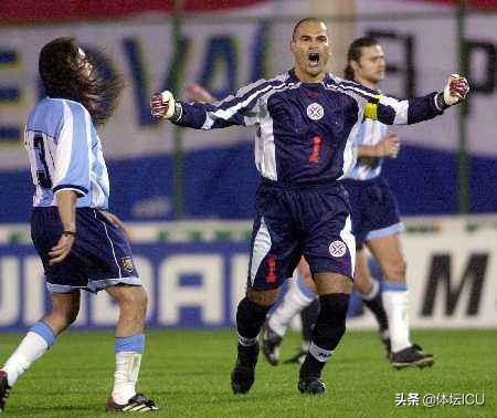 门将吐口水卡洛斯,门将评价卡洛斯任意球