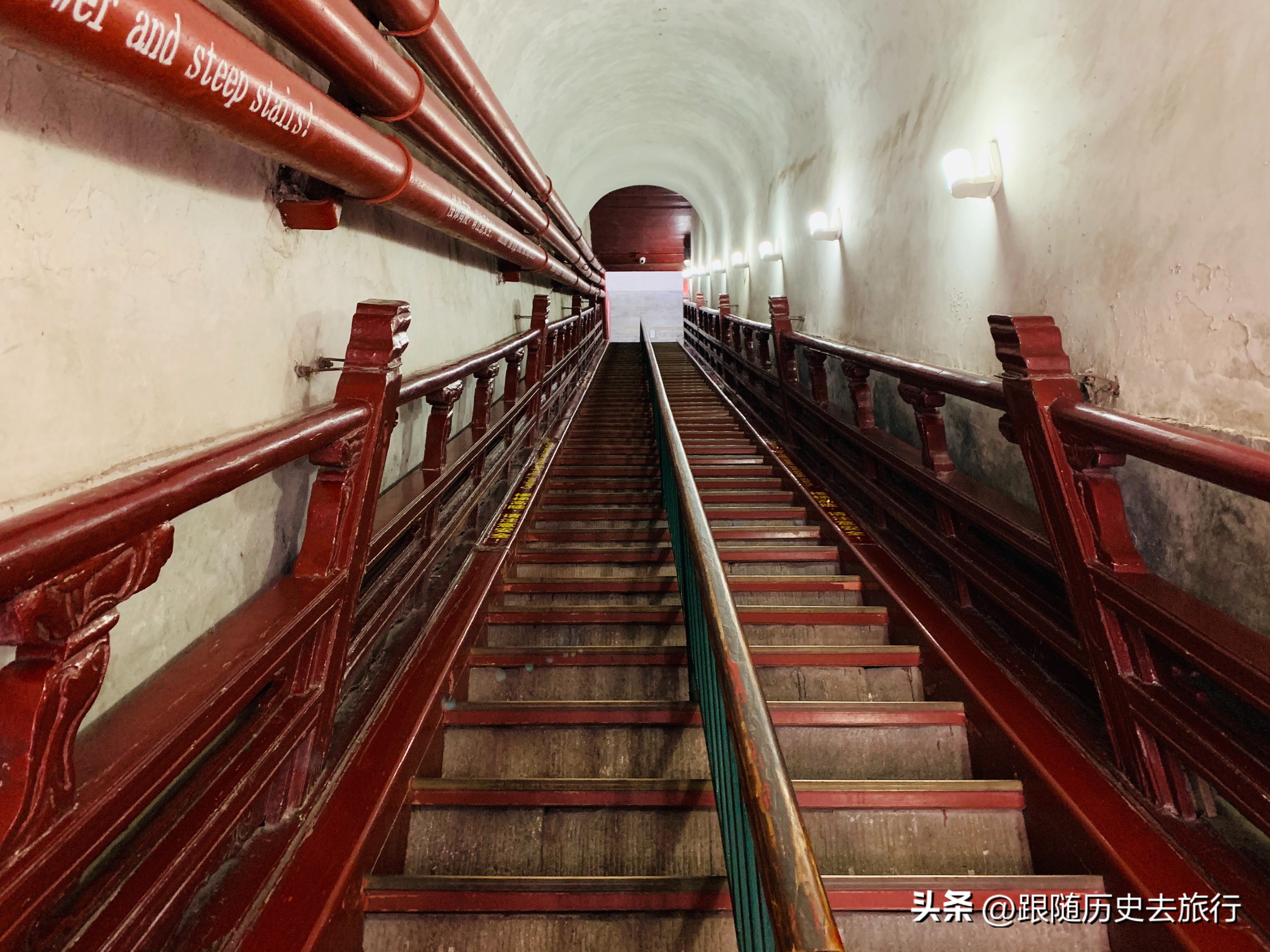 探秘北京中轴线上的钟鼓楼!独特设计雄伟壮观,正在申请世界遗产