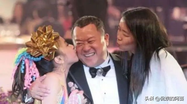 曾志伟喝醉电影片段,曾华倩和曾志伟主持节目