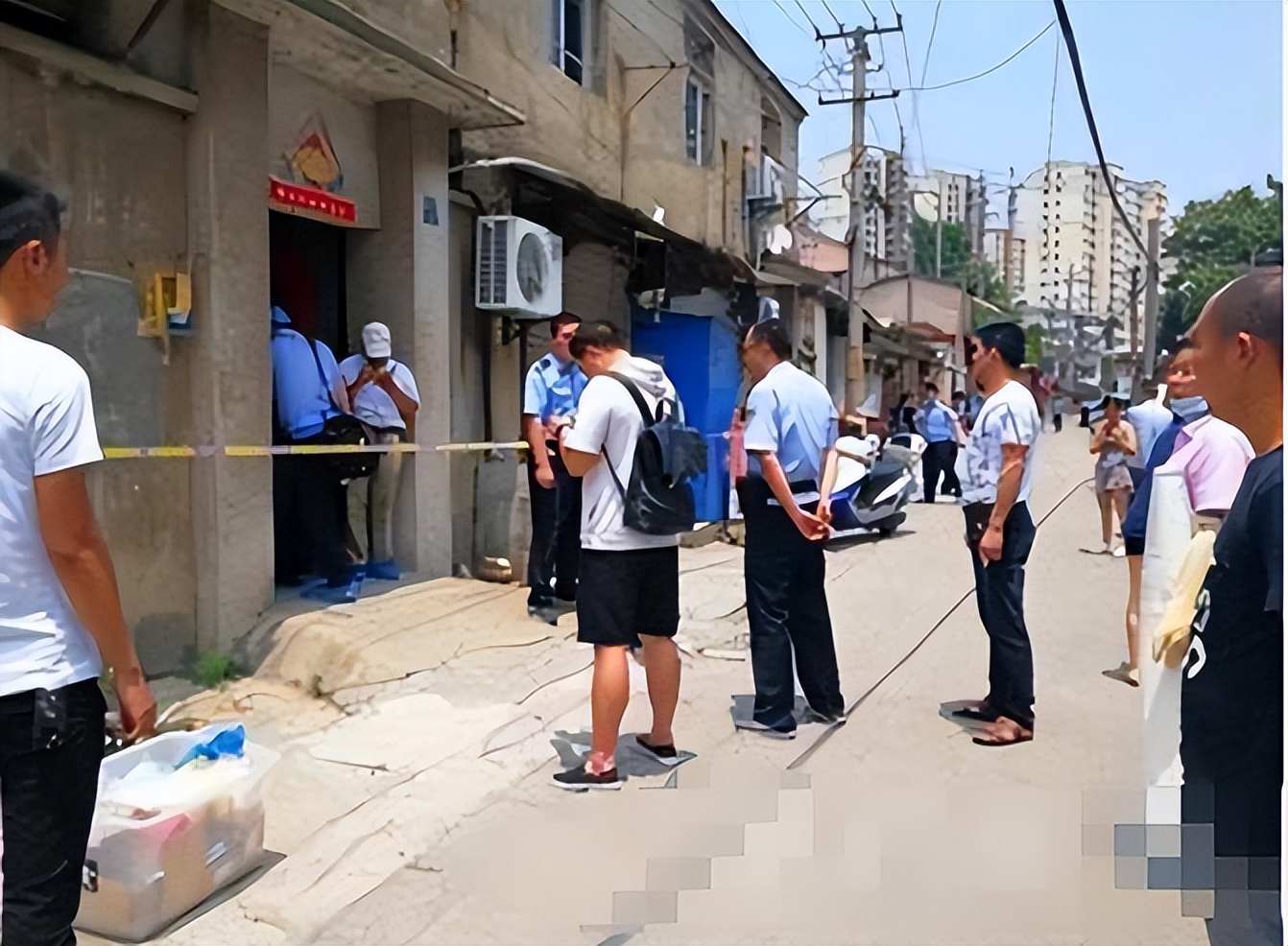 河边惊现赤裸女尸，*体下**竟然全是精斑，调查后发现凶手是死人？