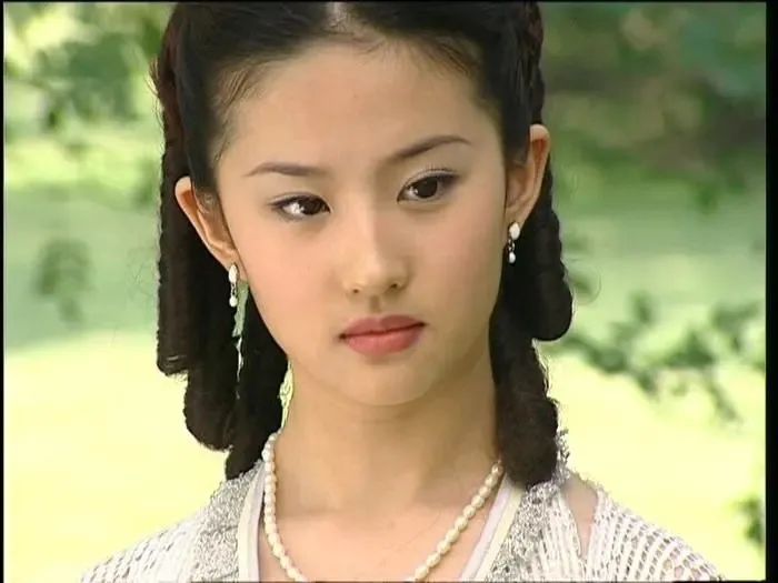 还有人爱三里屯吗？有，不过是曾经的那个