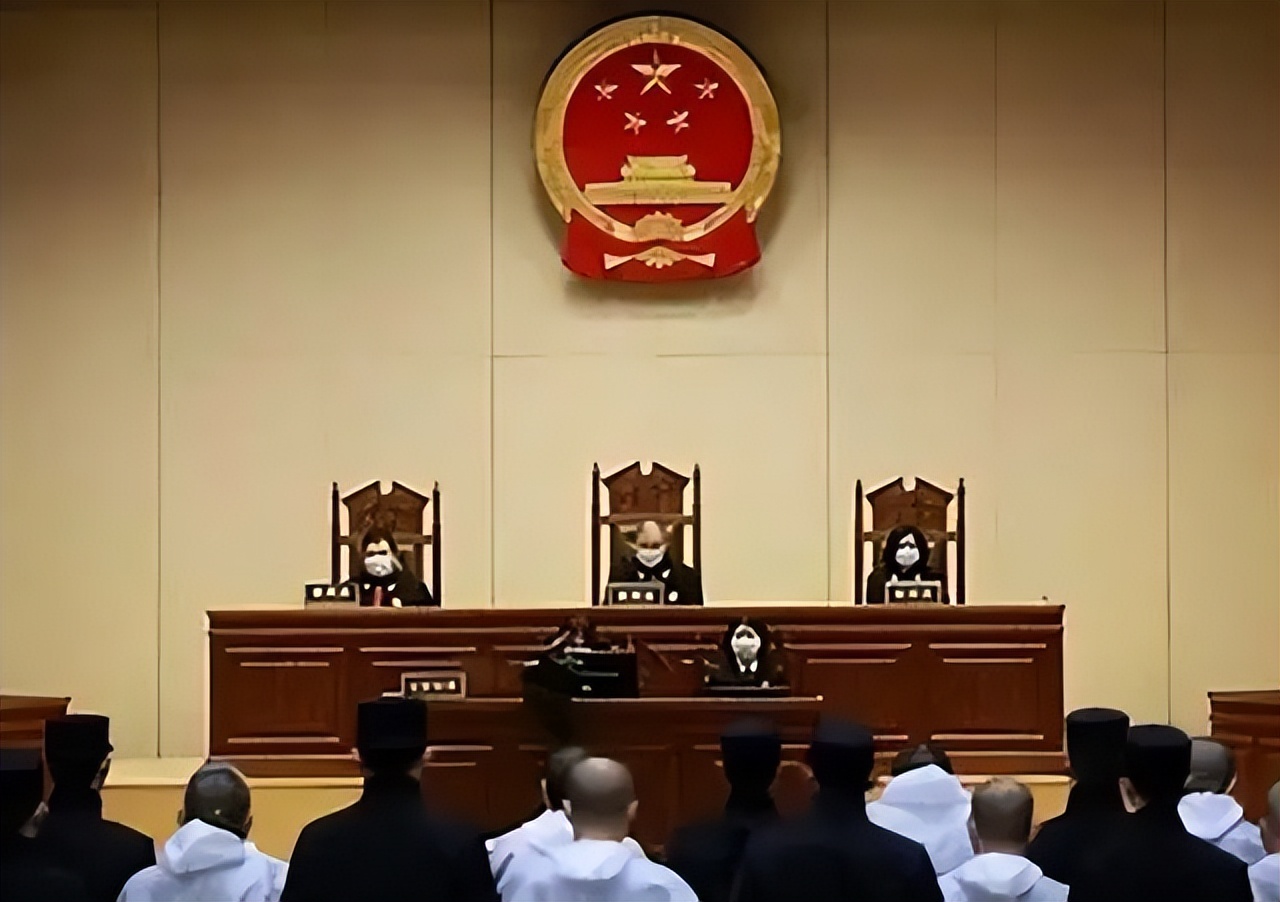 小伙被判死刑法庭上找出杀人真凶,22年杀人犯被判死刑