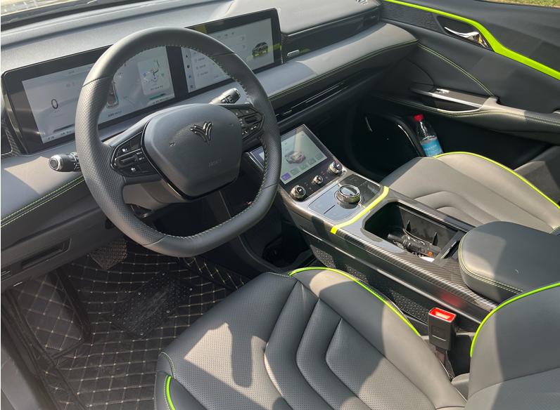 打铁还需自身硬的下一句,哪吒u-ii质量有提升吗