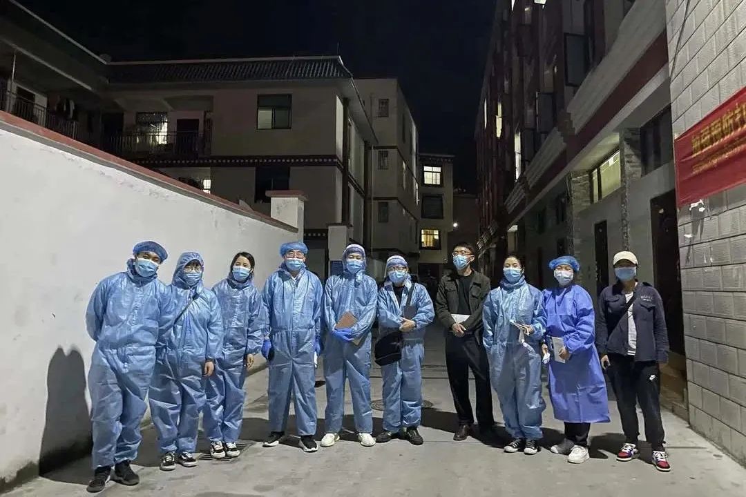 巴宜检察：当好政策“宣传员”、秩序“维护员”、后勤“服务员”